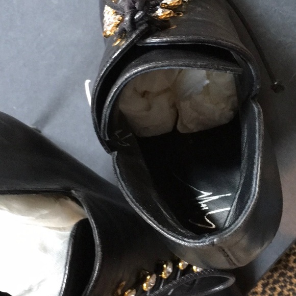 Spectacular gold crystal grommeted lace up bootie - Picture 2 of 8